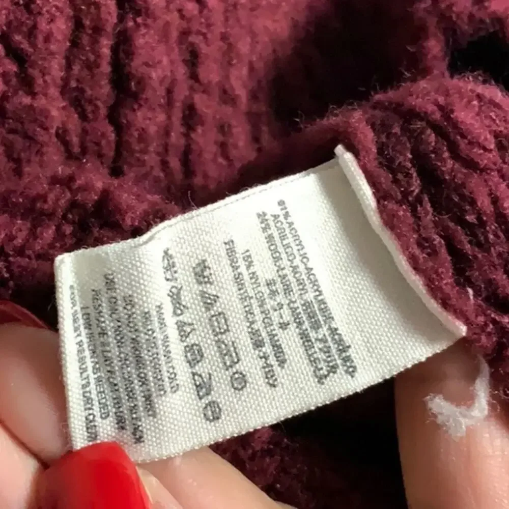 Free People Wool Blend Oversized Cardigan Size XS Burgundy Pockets - Picture 9 of 9